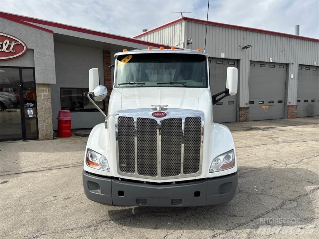Peterbilt 579 Tahače