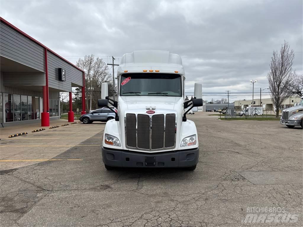 Peterbilt 579 Tahače