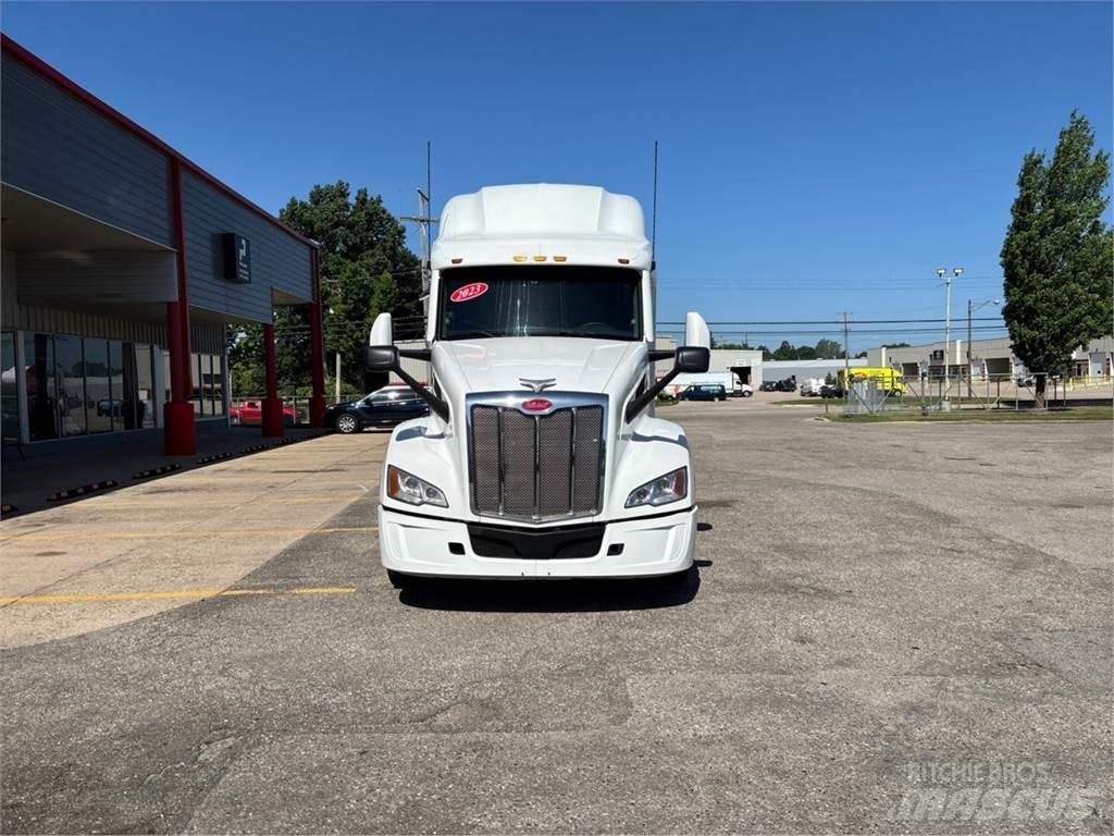 Peterbilt 579 Tahače
