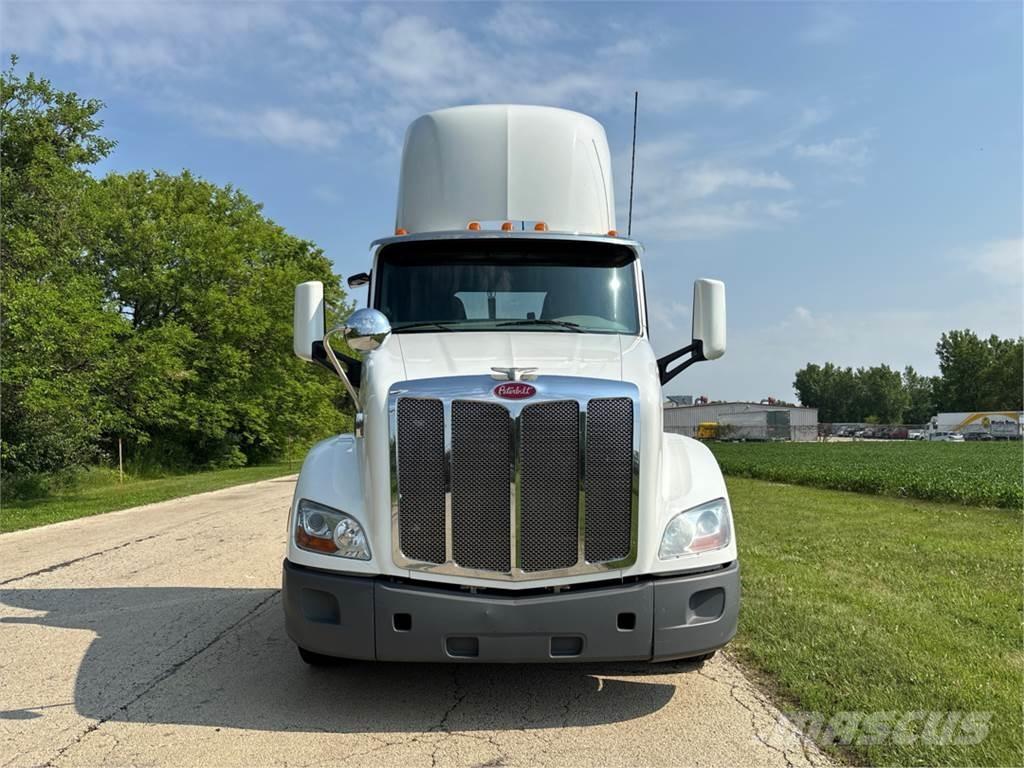 Peterbilt 579 Tahače