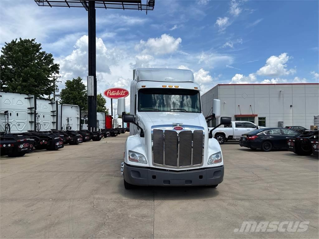 Peterbilt 579 Další