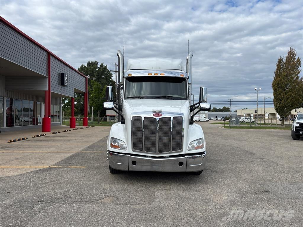 Peterbilt 579 Další