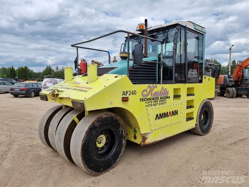 Ammann AP240 Pneumatikové válce