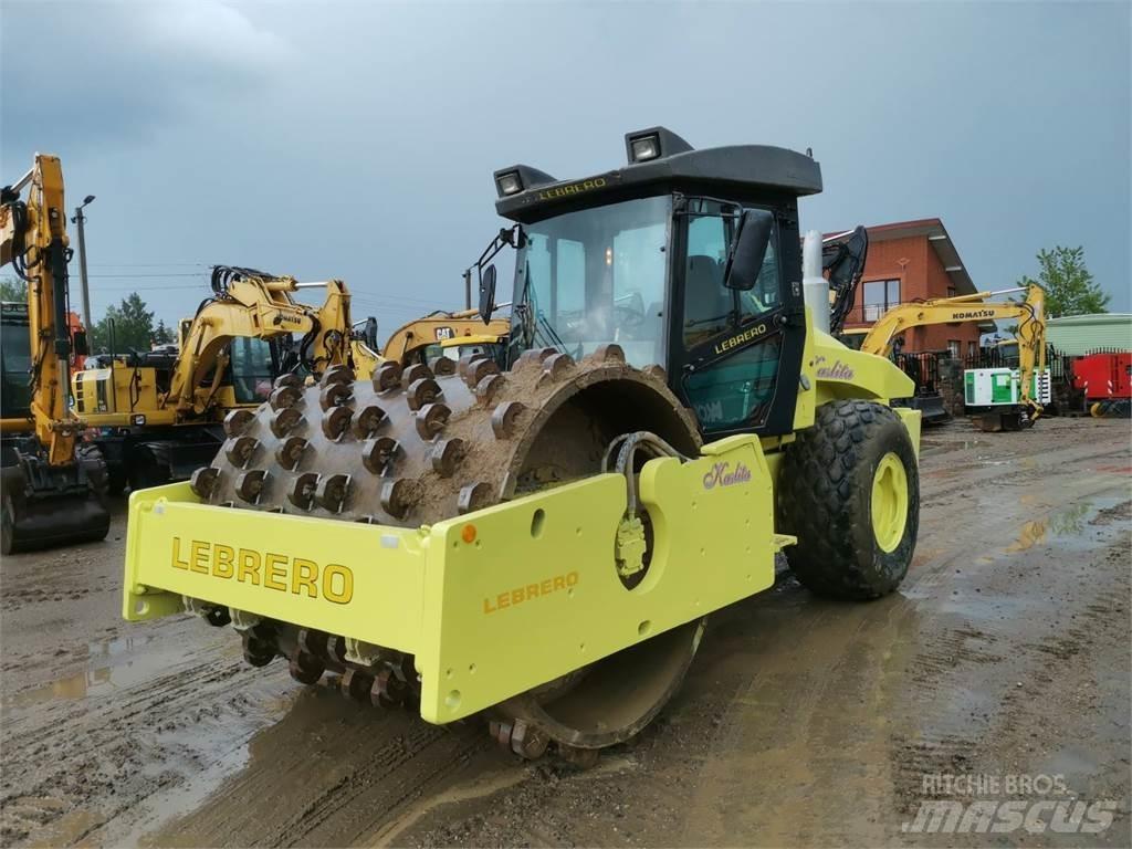 Bomag LEBREDO X 6 Tahačové válce