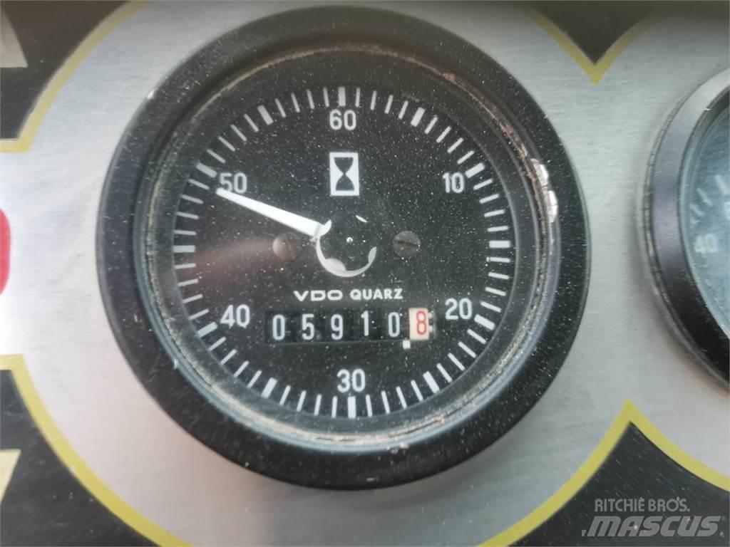 Bomag LEBREDO X 6 Tahačové válce