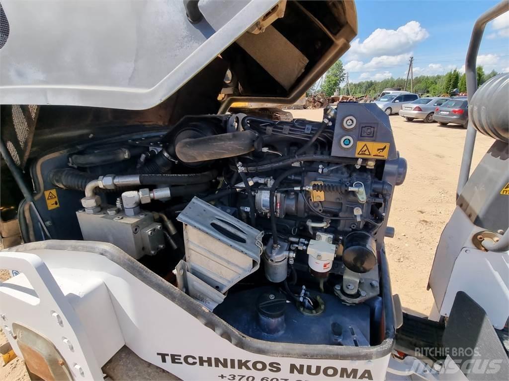Hamm HD 13VV Tandemové válce
