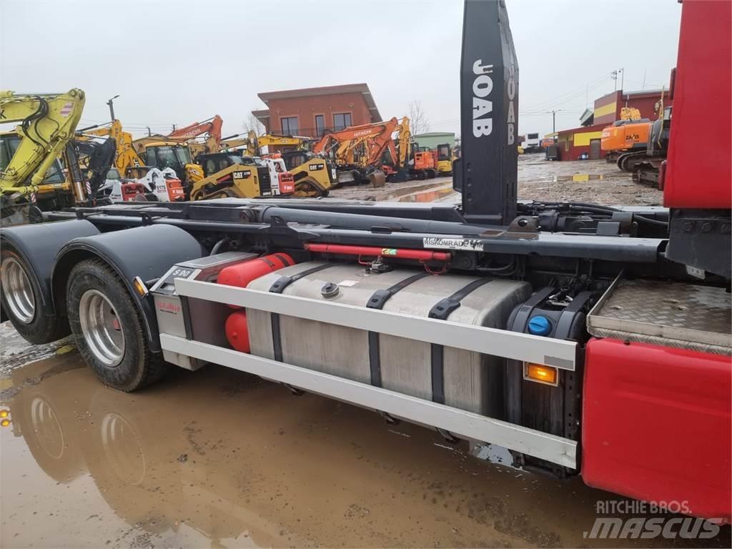 Scania R620 Hákový nosič kontejnerů