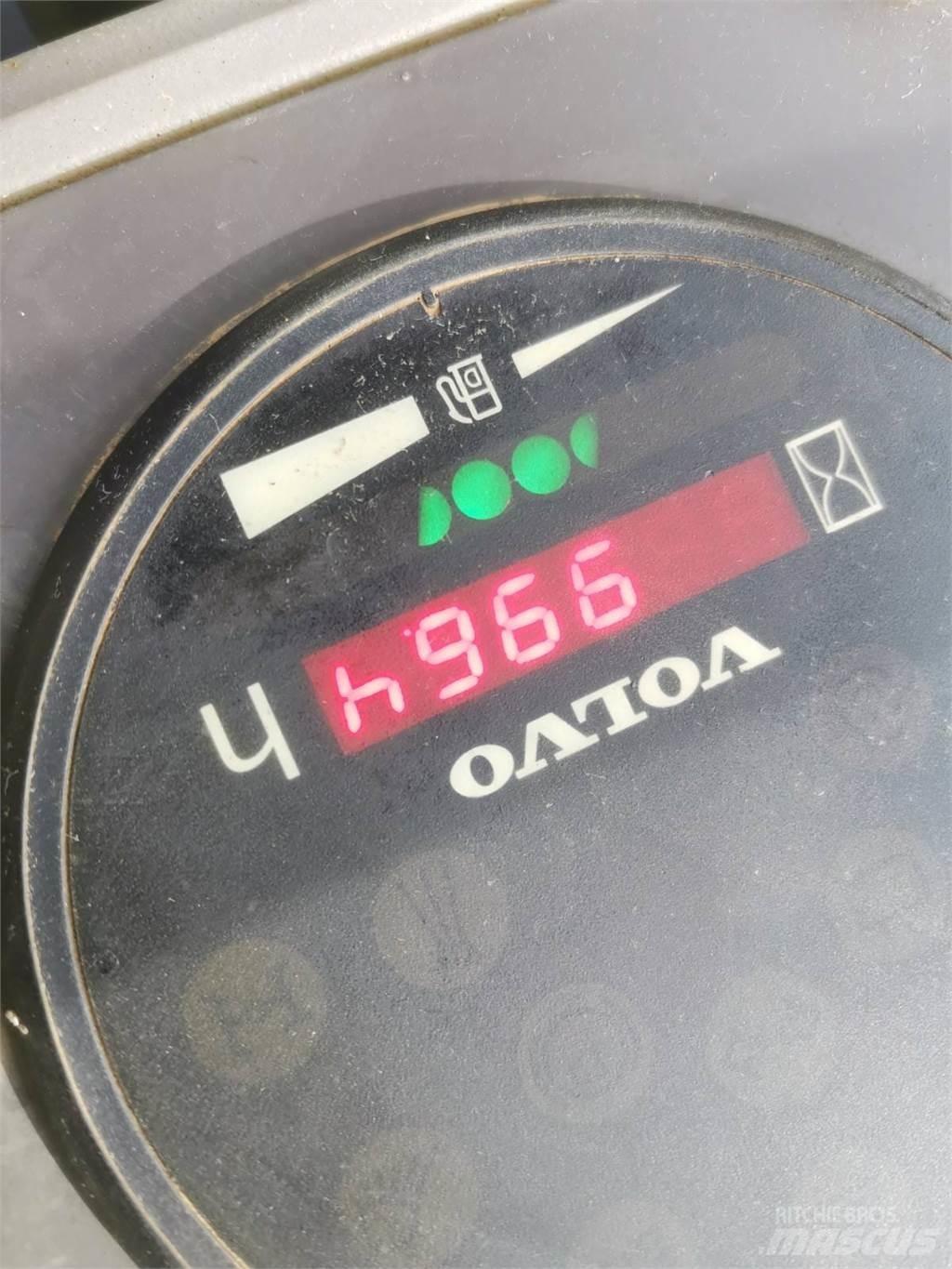Volvo DD25 Tandemové válce