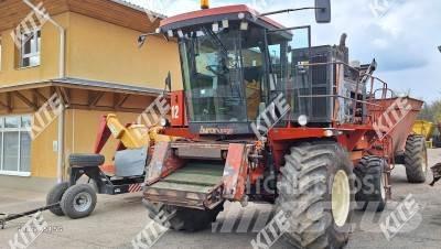Byron 8400 Sklízecí mlátičky