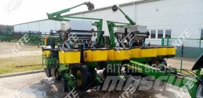 John Deere 1760 Kombinované secí stroje