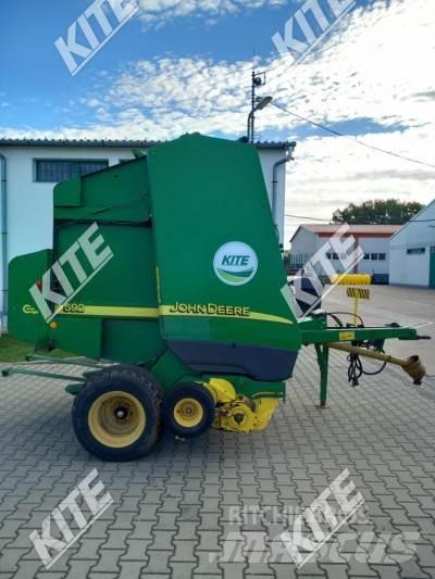 John Deere 592 Lis na válcové balíky