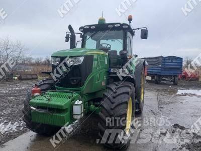 John Deere 6175R Traktory
