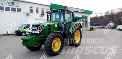 John Deere 6830 Traktory