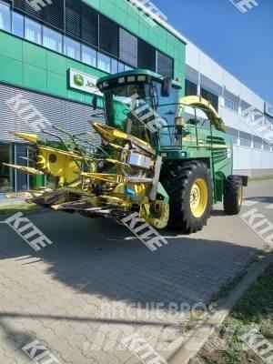 John Deere 7200 Sklízecí mlátičky