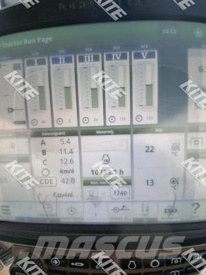 John Deere 7230R Traktory