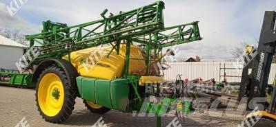 John Deere 732i/21 Tažené postřikovače