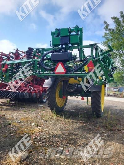John Deere 732I/27M Tažené postřikovače