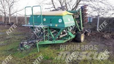 John Deere 740A Mechanické secí stroje