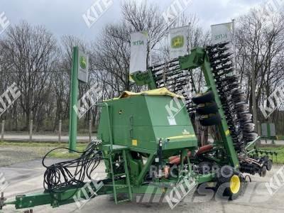 John Deere 740A/9M Mechanické secí stroje