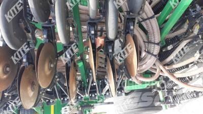 John Deere 740A 9M Mechanické secí stroje