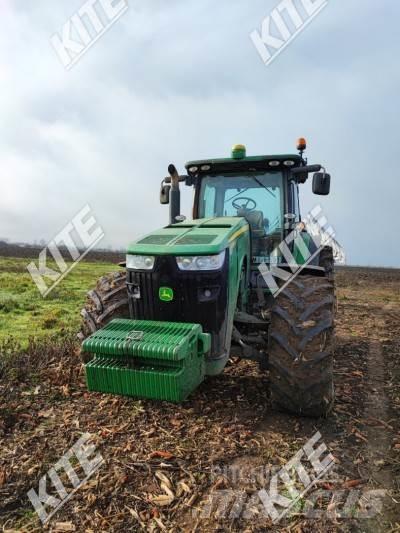 John Deere 8335R ILS Traktory