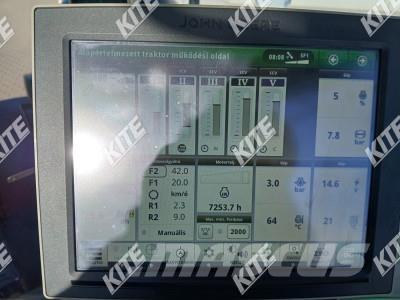 John Deere 8345R Traktory
