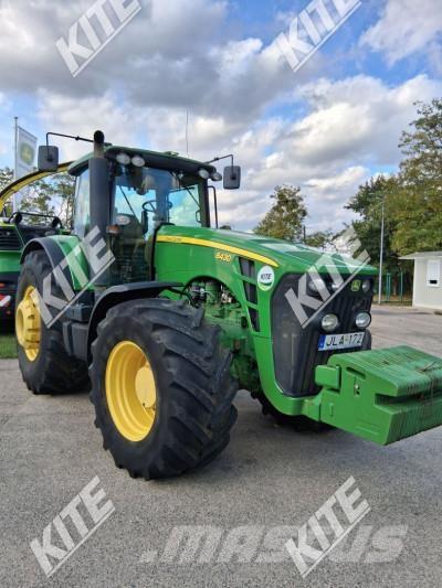 John Deere 8430 Traktory