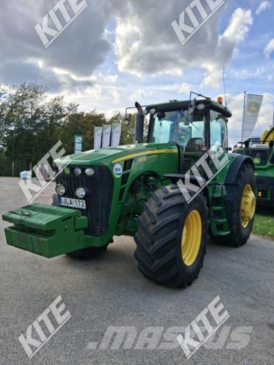 John Deere 8430 Traktory