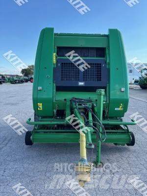 John Deere 854 Lis na válcové balíky