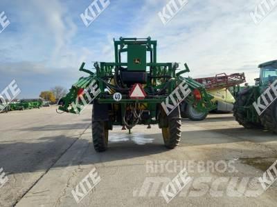 John Deere M740i Tažené postřikovače