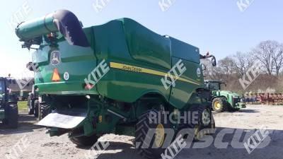 John Deere S680i 4WD Sklízecí mlátičky
