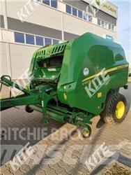 John Deere V451 R Lis na válcové balíky