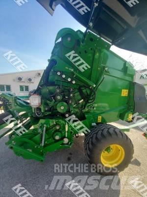 John Deere V451M Lis na válcové balíky