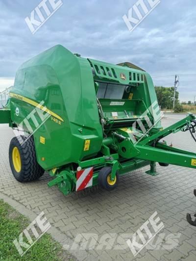 John Deere V451R Lis na válcové balíky