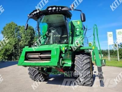John Deere W540 2WD Sklízecí mlátičky