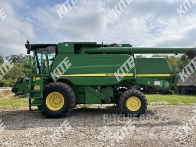 John Deere W650 Sklízecí mlátičky