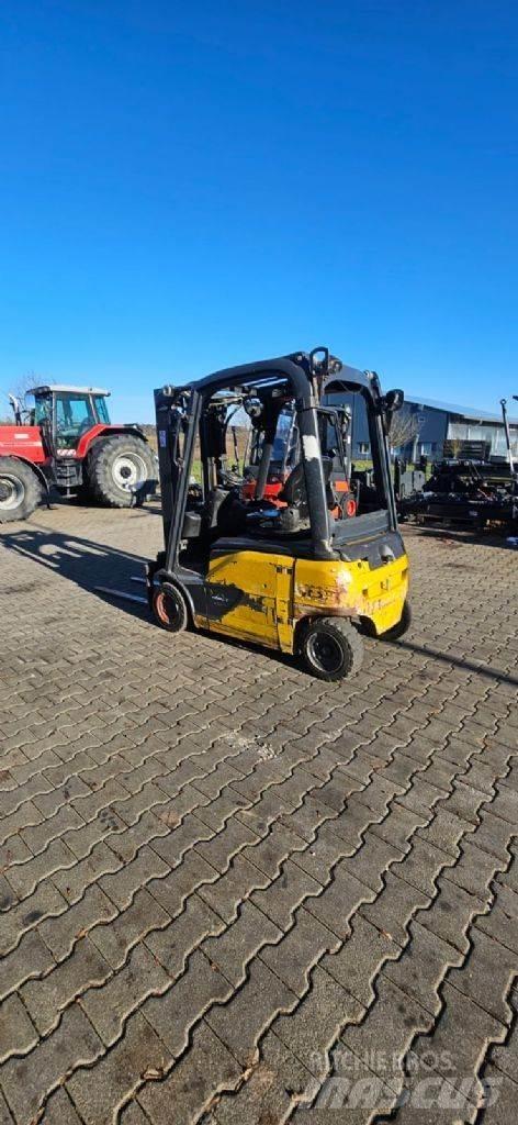 Linde E 16 P-02 Akumulátorové vozíky