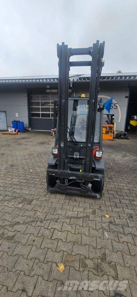 Linde H 30 D-02 Dieselové vozíky