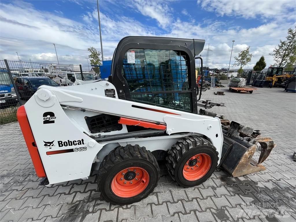 Bobcat S450 Smykem řízené nakladače