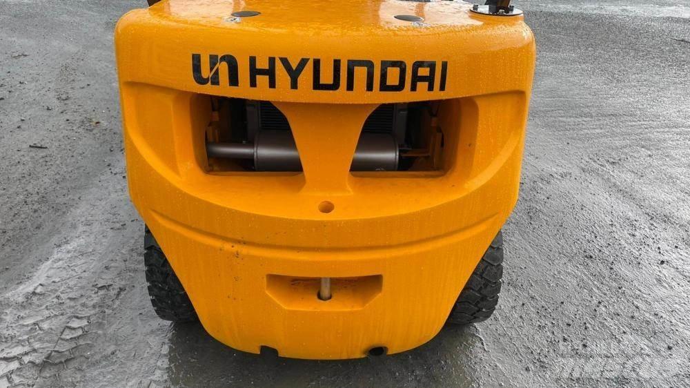 Hyundai N25 Další
