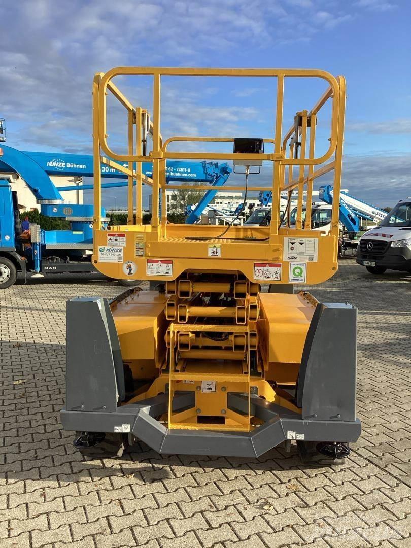 Haulotte Compact10DX Nůžková zvedací plošina