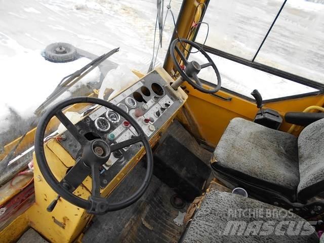 Bomag BW-161AC Tandemové válce