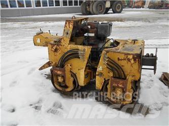 Bomag BW-75AD Tandemové válce