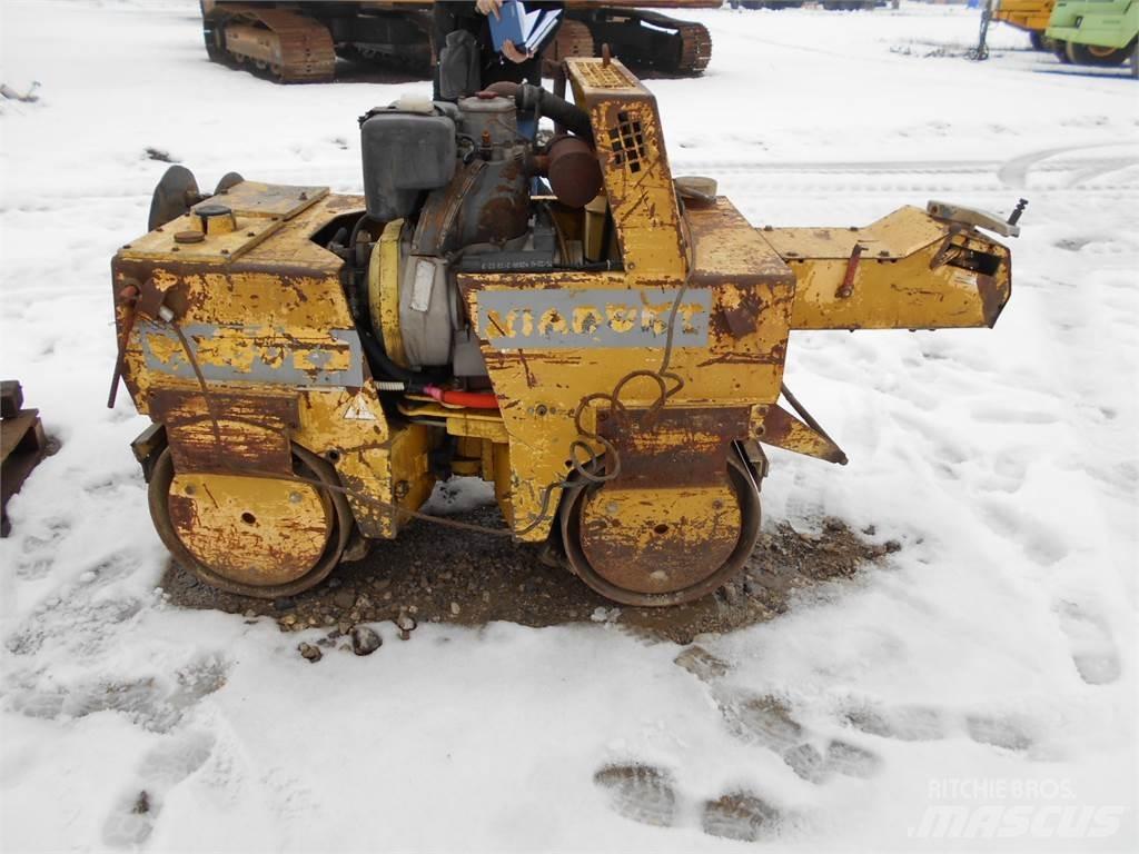 Bomag BW-75AD Tandemové válce