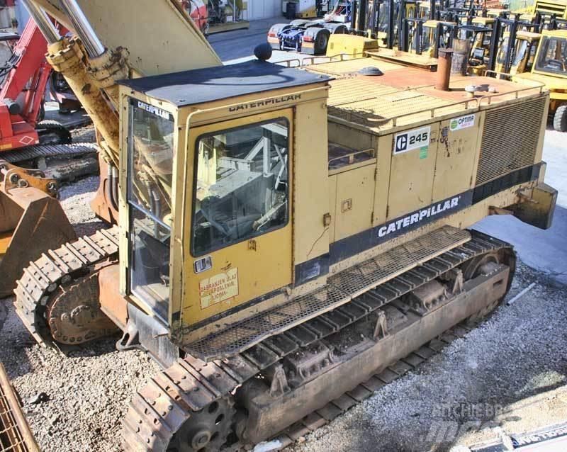 CAT 245 Pásová rýpadla