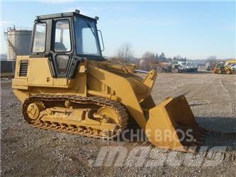 CAT 943 Pásové nakladače