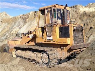 CAT 963 Pásové nakladače