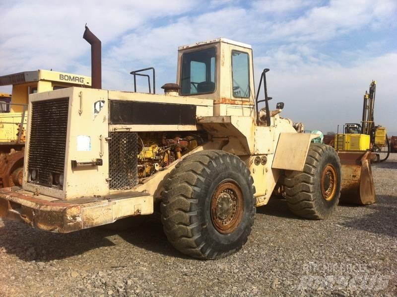 CAT 980C Kolové nakladače