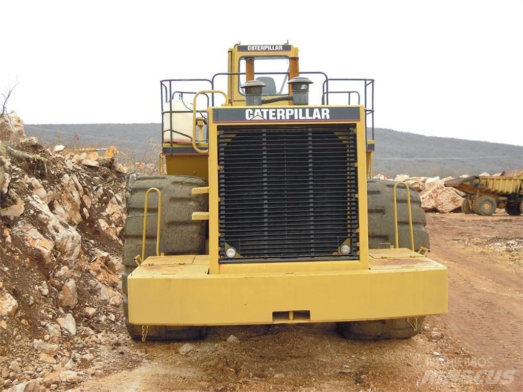 CAT 992C Kolové nakladače