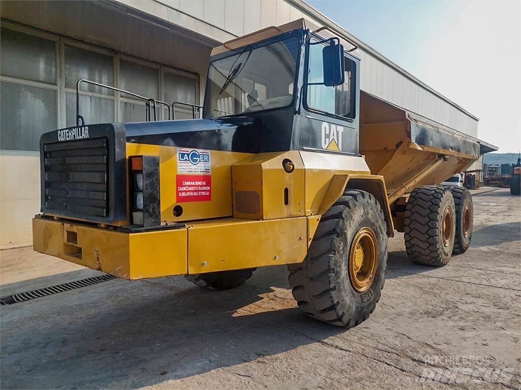 CAT D250E Kloubové dempry
